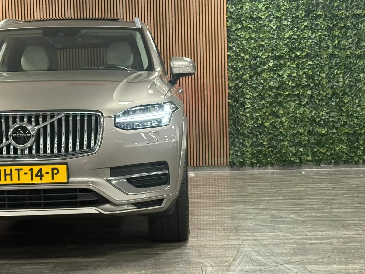T8 AWD Recharge Inscription | Trekhaak | Stoelventilatie | Harman Kardon | Adpatieve Cruise Control | Stoel en stuurwielverwarming | Stoelmassage | Full LED meesturende koplampen | Schuifdak