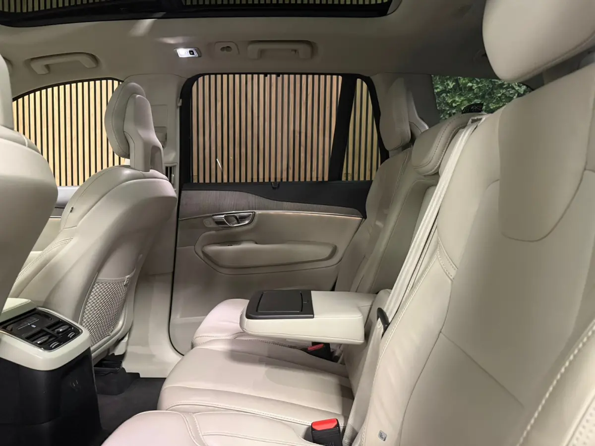 T8 AWD Recharge Inscription | Trekhaak | Stoelventilatie | Harman Kardon | Adpatieve Cruise Control | Stoel en stuurwielverwarming | Stoelmassage | Full LED meesturende koplampen | Schuifdak