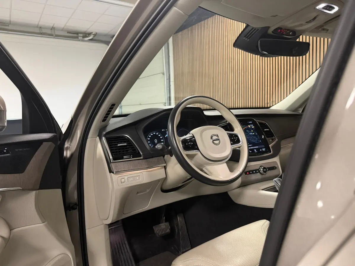 T8 AWD Recharge Inscription | Trekhaak | Stoelventilatie | Harman Kardon | Adpatieve Cruise Control | Stoel en stuurwielverwarming | Stoelmassage | Full LED meesturende koplampen | Schuifdak