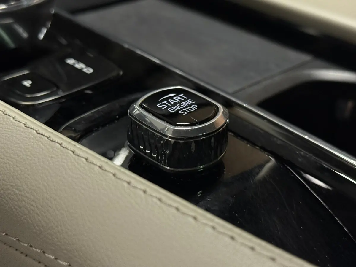T8 AWD Recharge Inscription | Trekhaak | Stoelventilatie | Harman Kardon | Adpatieve Cruise Control | Stoel en stuurwielverwarming | Stoelmassage | Full LED meesturende koplampen | Schuifdak