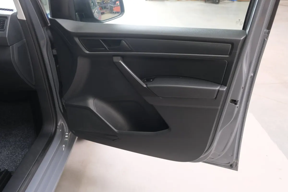 1.0 TSI L1H1 BMT - Airco, Trekhaak.