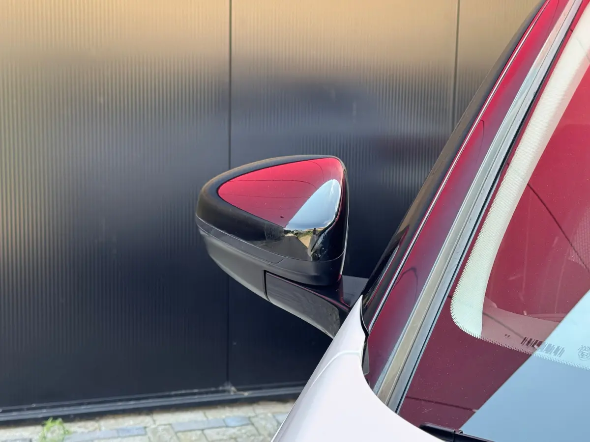 | Stoelverwarming | Apple Carplay/Android Auto | LED | Trekhaak |