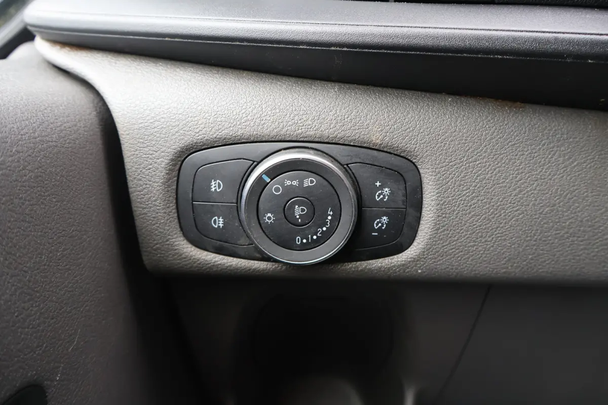 2.0 TDCI L2 H1 Trend Airco Camera