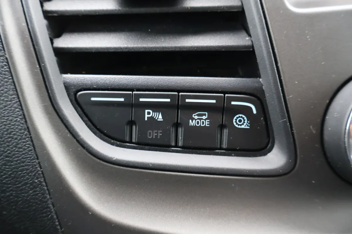 2.0 TDCI L2 H1 Trend Airco Camera