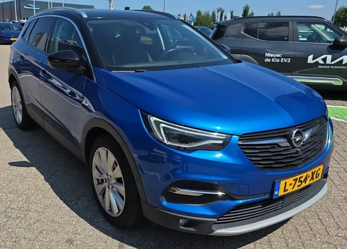 1.2 Turbo Ultimate Stoelverkoeling | Leder | Stoel/Stuur verwarming | Trekhaak |  | Achteruitrijcamera | Apple Carplay/Android Auto|telefoonintegratie premium | Keyless entry