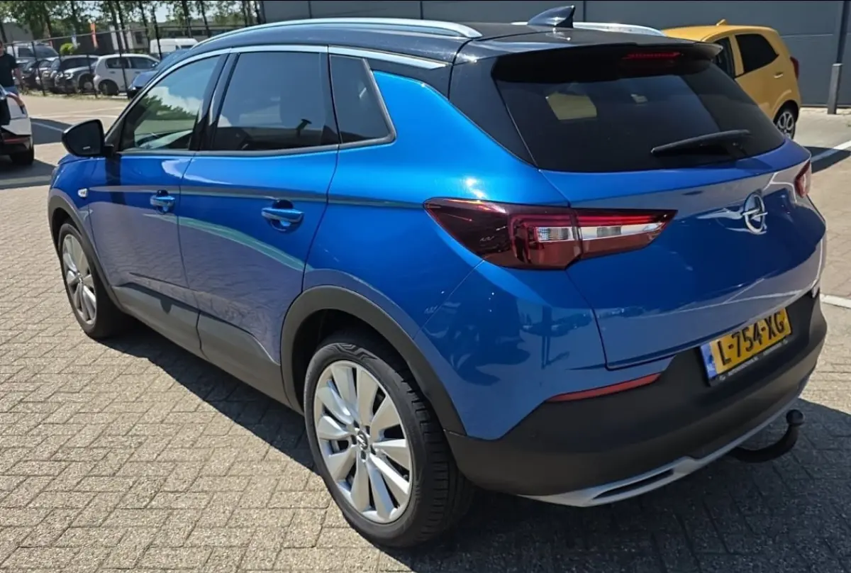1.2 Turbo Ultimate Stoelverkoeling | Leder | Stoel/Stuur verwarming | Trekhaak |  | Achteruitrijcamera | Apple Carplay/Android Auto|telefoonintegratie premium | Keyless entry