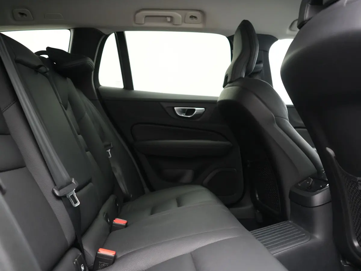 T6 PHEV AWD Plus Bright 350pk Dealer O.H | Trekhaak Af Fabriek | Adaptive Cruise | Camera | Lederen Sportstoelen Memory & Verwarmd | Apple Carplay | Keyless | Google Assistant & Maps | Stuur