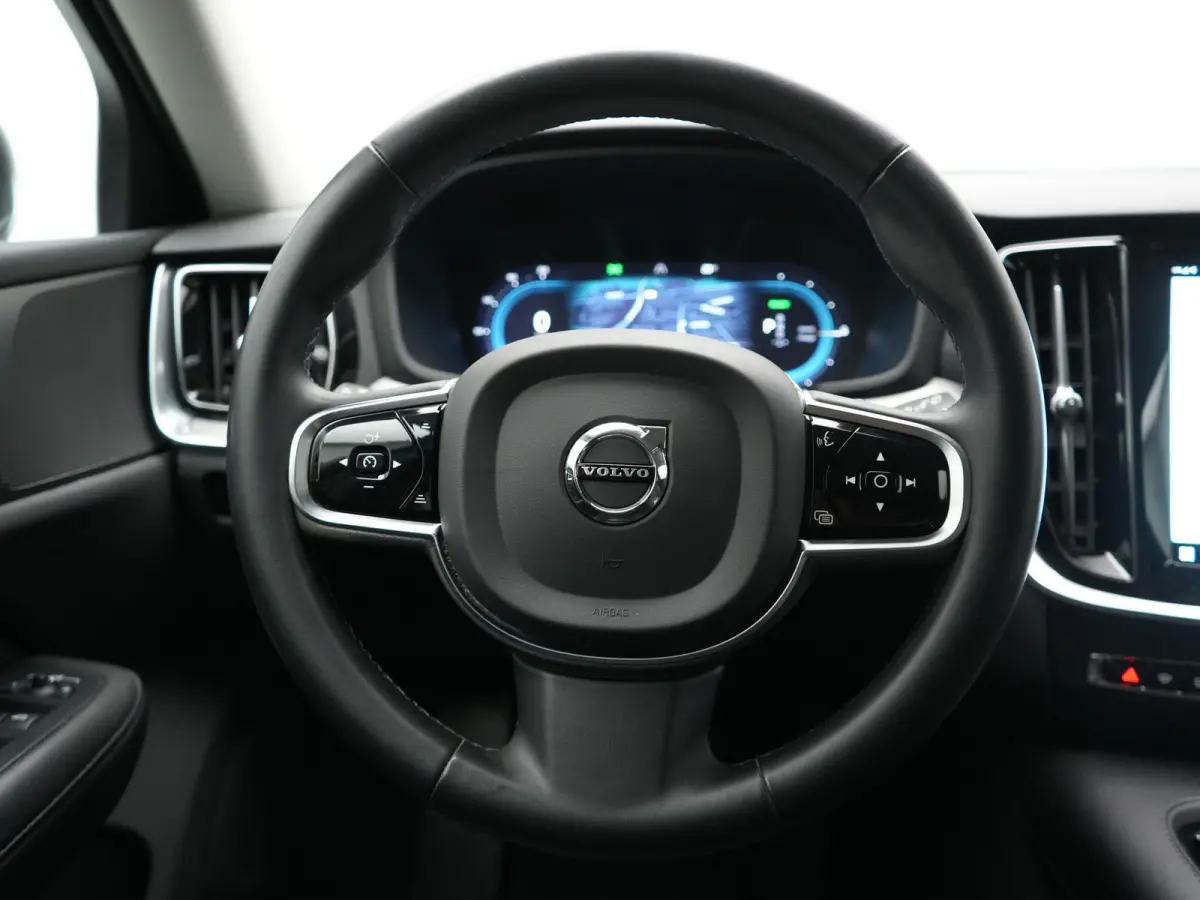 T6 PHEV AWD Plus Bright 350pk Dealer O.H | Trekhaak Af Fabriek | Adaptive Cruise | Camera | Lederen Sportstoelen Memory & Verwarmd | Apple Carplay | Keyless | Google Assistant & Maps | Stuur