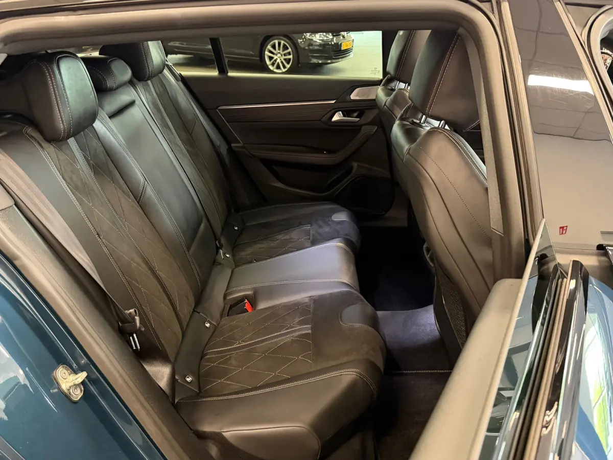 1.6 PureTech GT LINE|NAVICAMERA|PANORAMA|CRUISE|LEDER