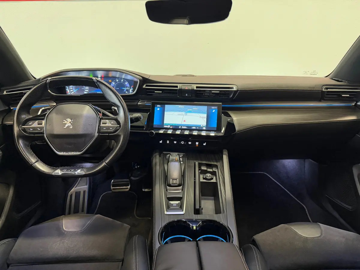 1.6 PureTech GT LINE|NAVICAMERA|PANORAMA|CRUISE|LEDER