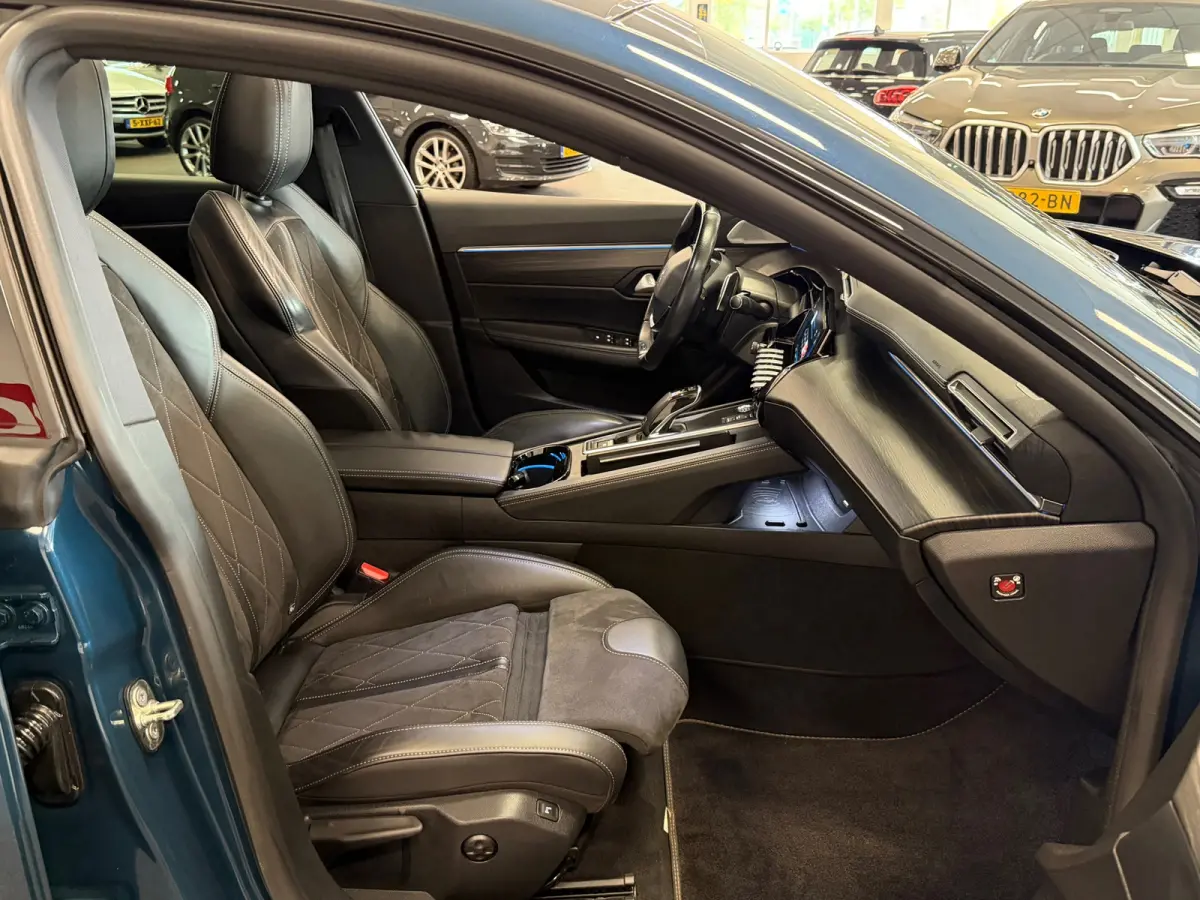 1.6 PureTech GT LINE|NAVICAMERA|PANORAMA|CRUISE|LEDER