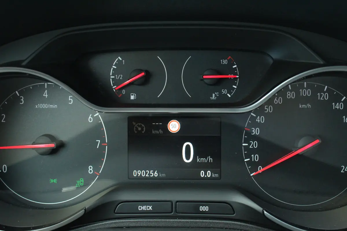 1.2 Turbo Business Elegance | Trekhaak | 360 Camera | Climate & Cruise C. | CarPlay | 17" LMV | Trekhaak | 360 Camera | Climate & Cruise C. | CarPlay | 17" LMV |
