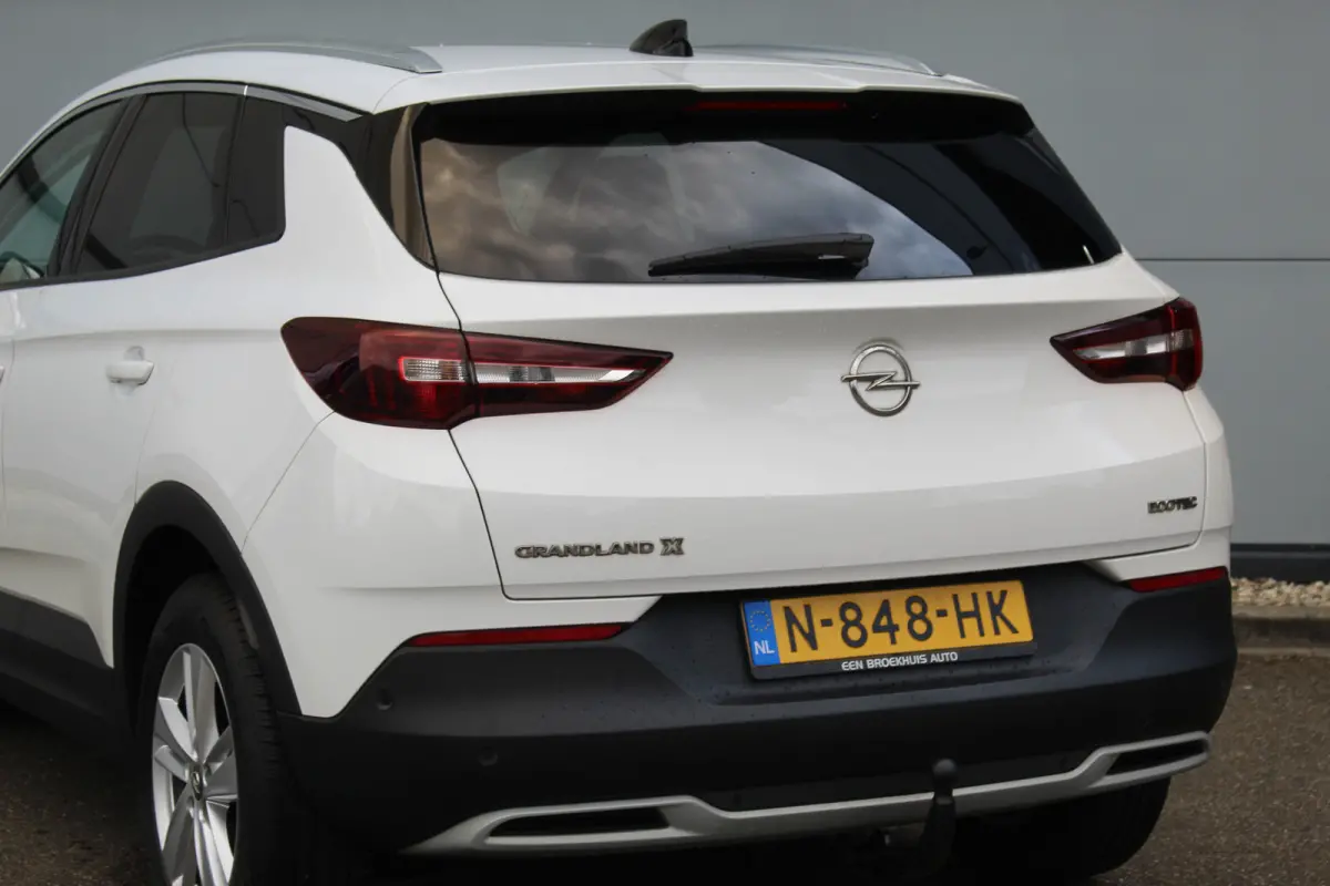 1.2 Turbo Business Elegance | Trekhaak | 360 Camera | Climate & Cruise C. | CarPlay | 17" LMV | Trekhaak | 360 Camera | Climate & Cruise C. | CarPlay | 17" LMV |