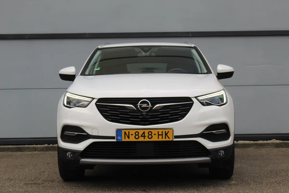 1.2 Turbo Business Elegance | Trekhaak | 360 Camera | Climate & Cruise C. | CarPlay | 17" LMV | Trekhaak | 360 Camera | Climate & Cruise C. | CarPlay | 17" LMV |