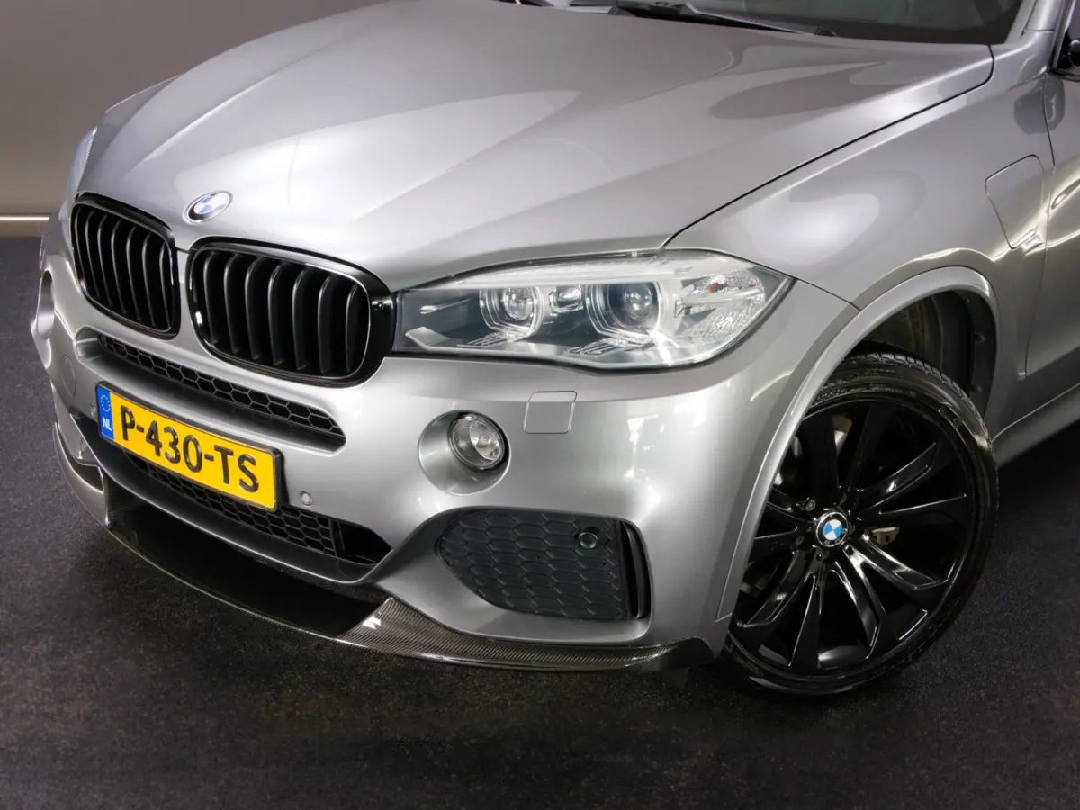 XDrive40e High Executive M-Sport (PANO, TREKHAAK, LUCHTVERING, HARMAN/KARDON-AUDIO, STOELVERWARMING, HEAD-UP, SPORTSTOELEN)