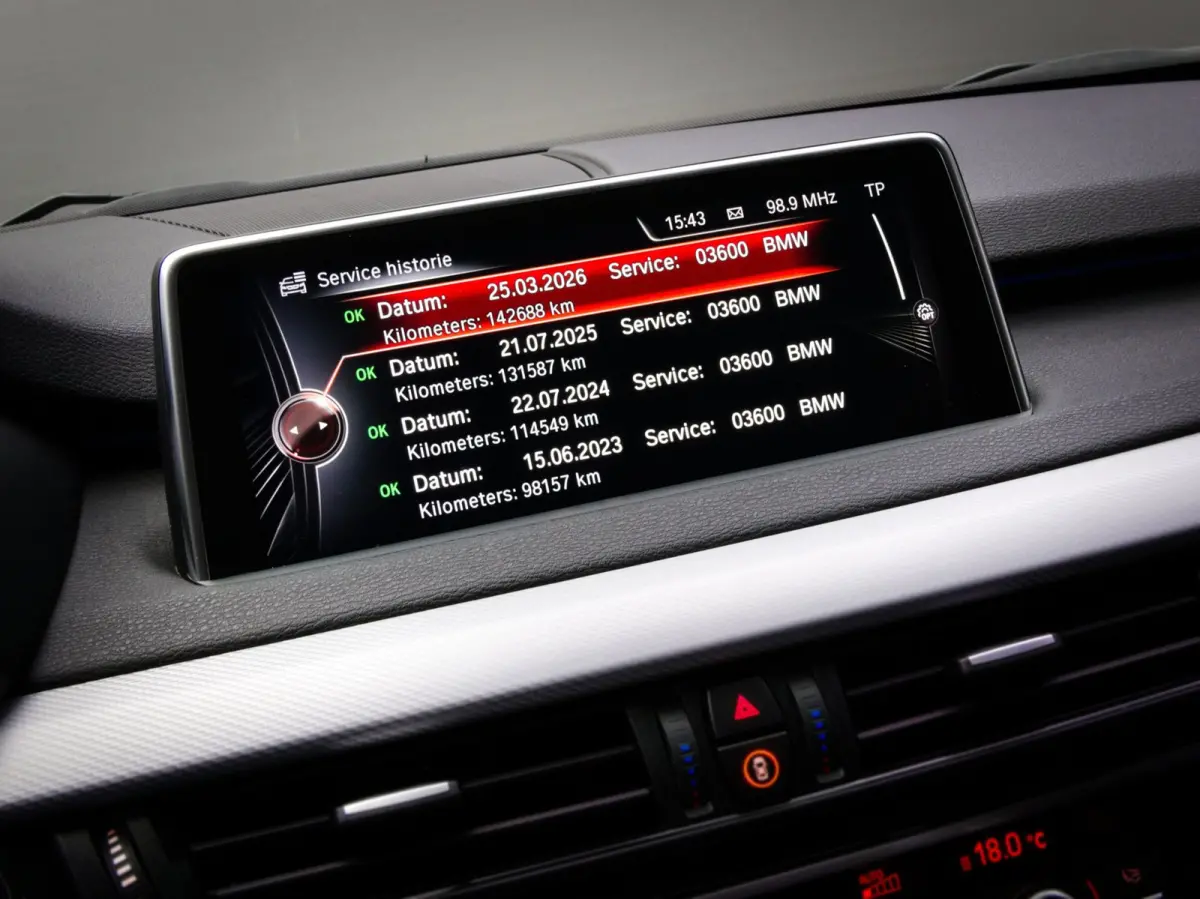 XDrive40e High Executive M-Sport (PANO, TREKHAAK, LUCHTVERING, HARMAN/KARDON-AUDIO, STOELVERWARMING, HEAD-UP, SPORTSTOELEN)