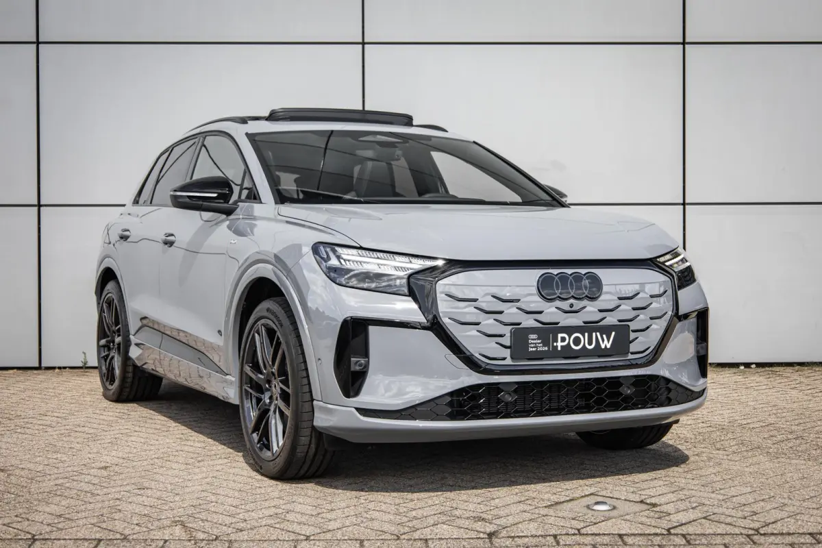 S edition 340pk quattro performance 82 kWh | Panoramadak | Head-up | S-Line Interieur