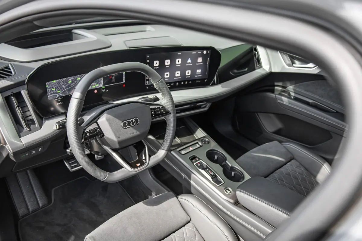 S edition 340pk quattro performance 82 kWh | Panoramadak | Head-up | S-Line Interieur