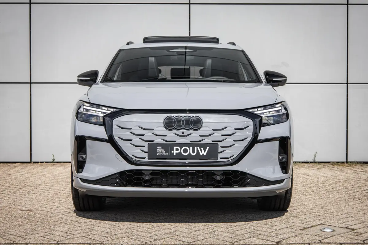 S edition 340pk quattro performance 82 kWh | Panoramadak | Head-up | S-Line Interieur