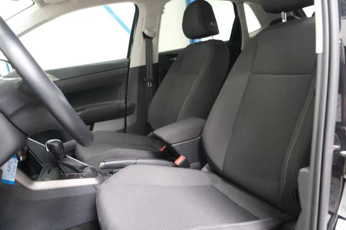 1.0 TSI R-Line Edition Automaat - N.A.P. Airco, Cruise, PDC, Camera, Carplay.
