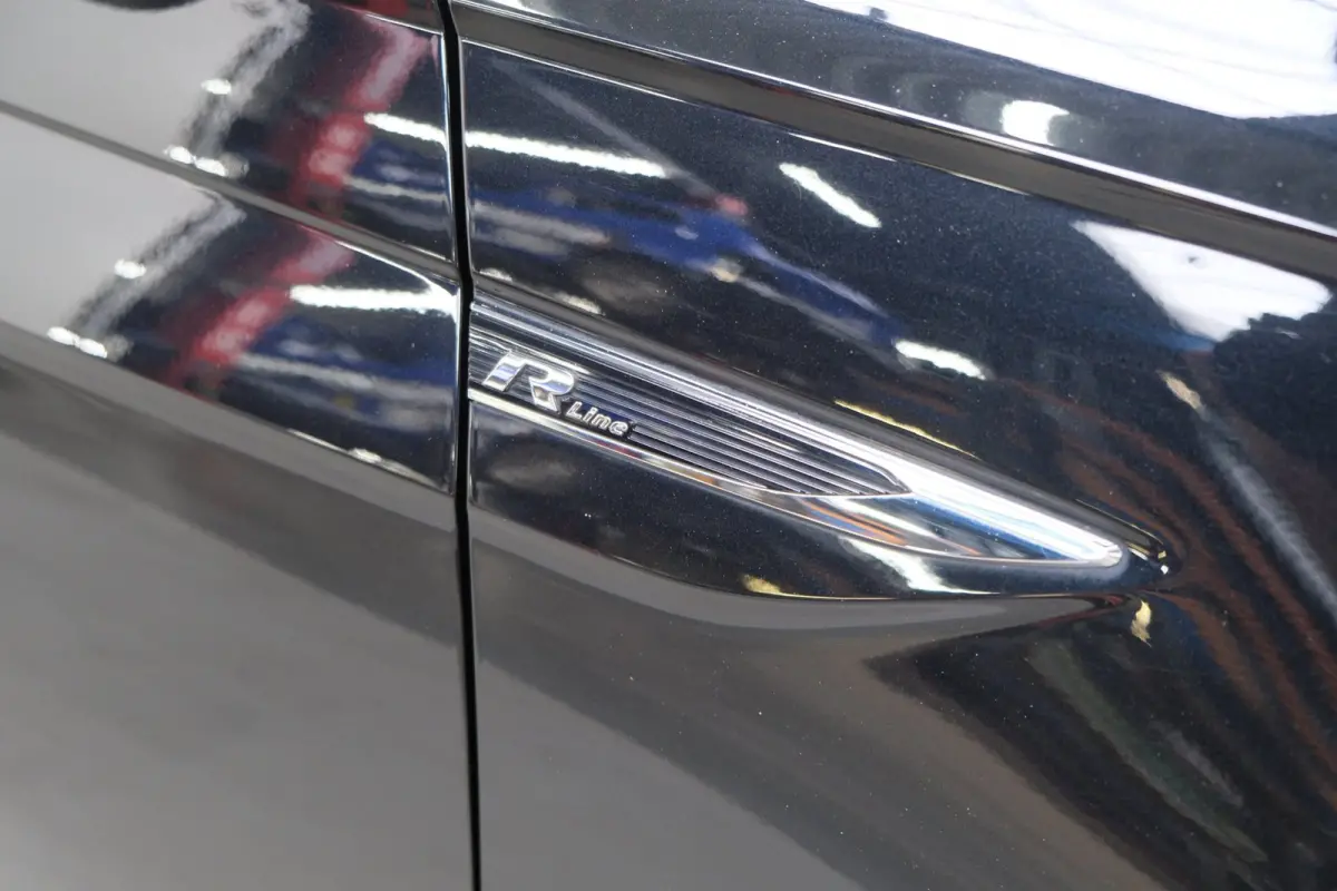 1.0 TSI R-Line Edition Automaat - N.A.P. Airco, Cruise, PDC, Camera, Carplay.