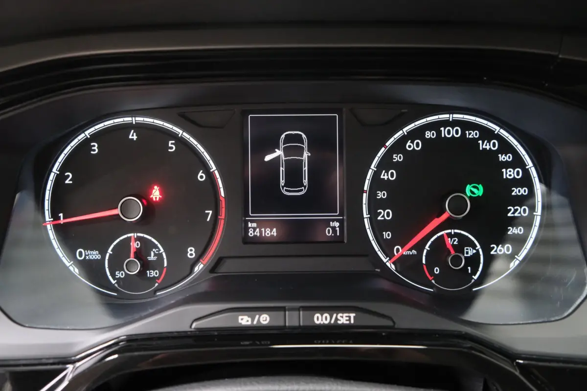 1.0 TSI R-Line Edition Automaat - N.A.P. Airco, Cruise, PDC, Camera, Carplay.
