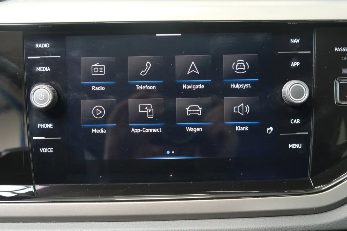 1.0 TSI R-Line Edition Automaat - N.A.P. Airco, Cruise, PDC, Camera, Carplay.