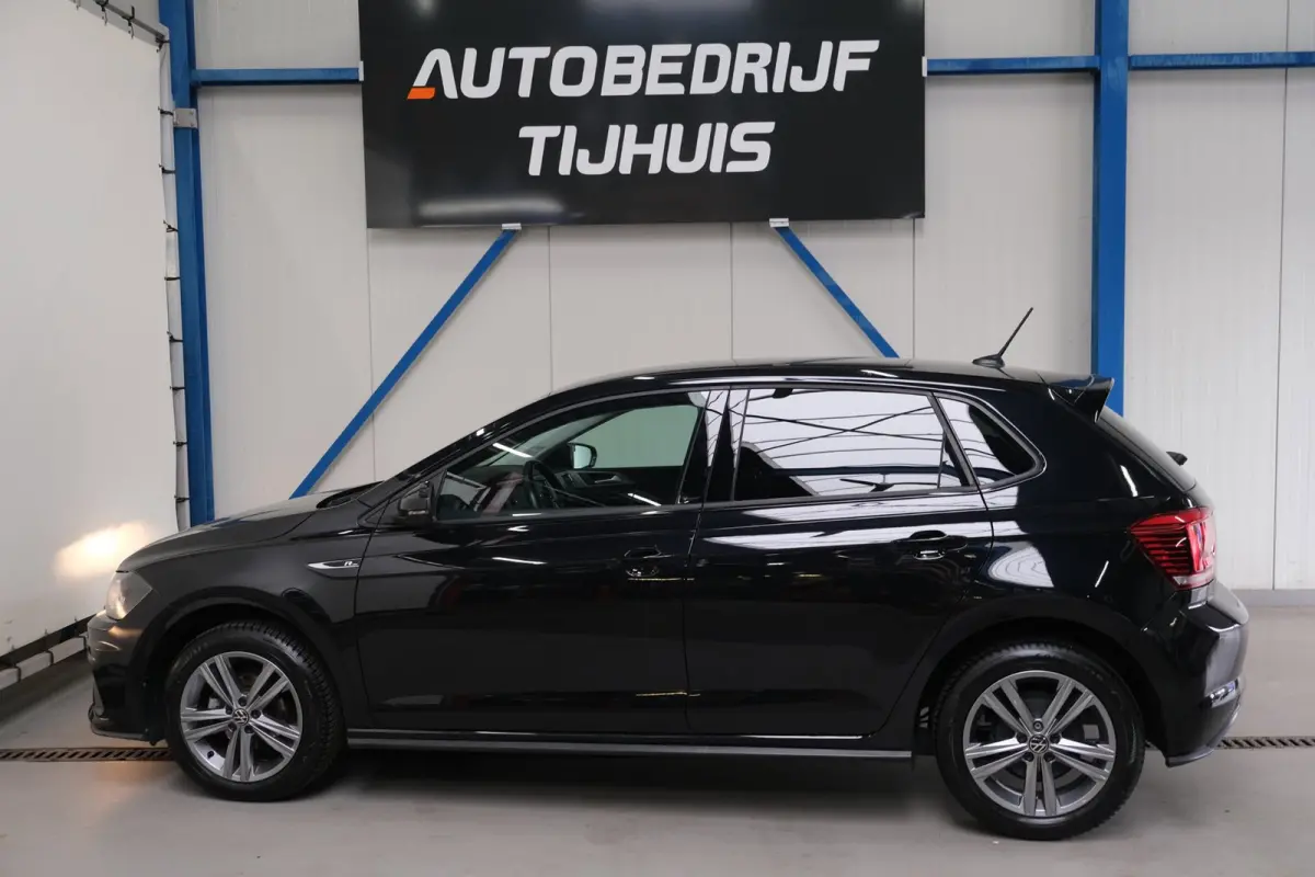 1.0 TSI R-Line Edition Automaat - N.A.P. Airco, Cruise, PDC, Camera, Carplay.