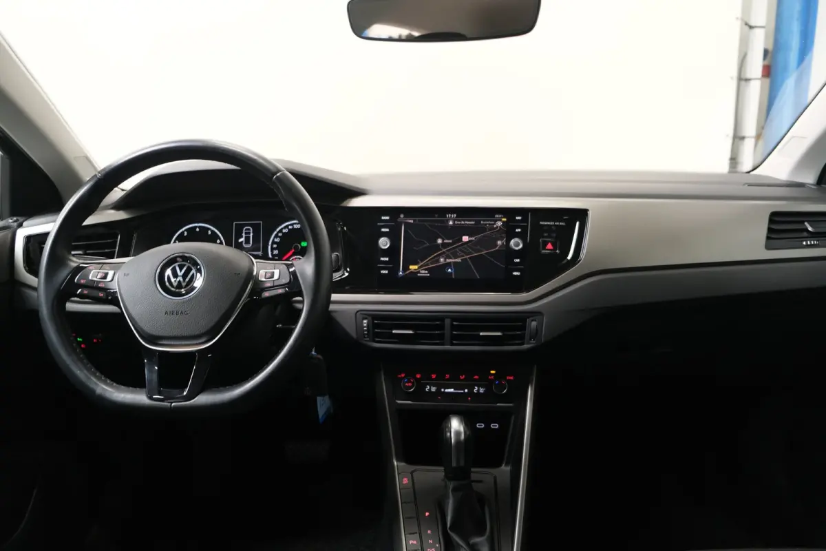 1.0 TSI R-Line Edition Automaat - N.A.P. Airco, Cruise, PDC, Camera, Carplay.