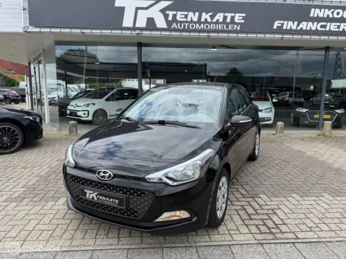 Hyundai i20 2017 Benzine Handgeschakeld leasen