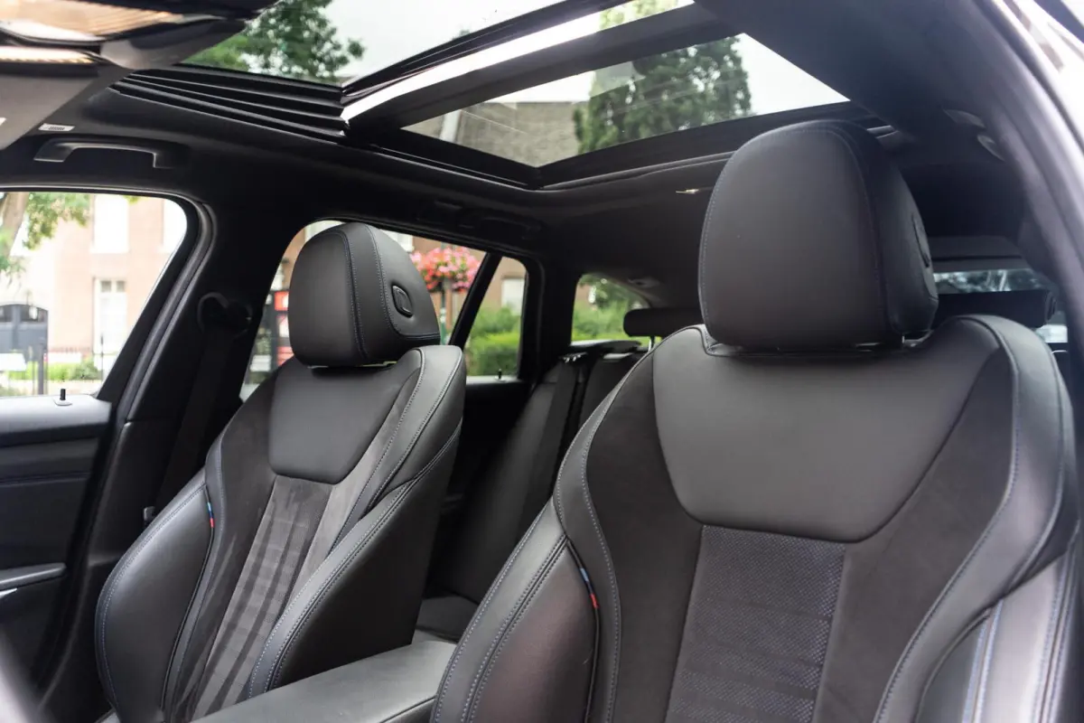 318i High Executive M-Sport Pano / Camera / Ambi