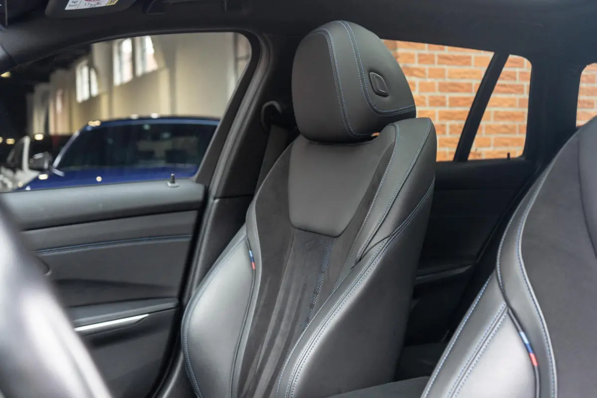 318i High Executive M-Sport Pano / Camera / Ambi