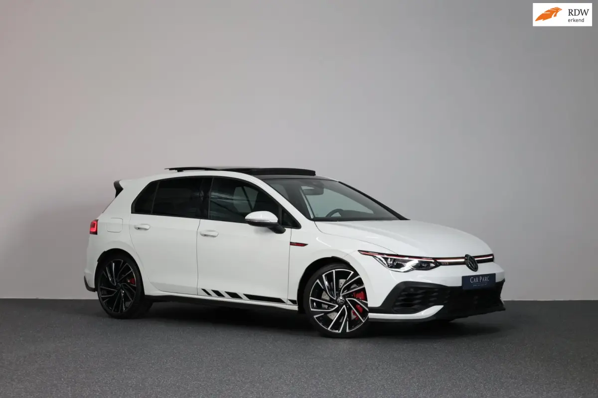 2.0 TSI GTI Clubsport 301+PK LED+IQ/PANO/HALF LEER+ALCANTARA+S.VERWARMING/19"/CAM/LINE/ACC/ECC/12 MND GARANTIE!