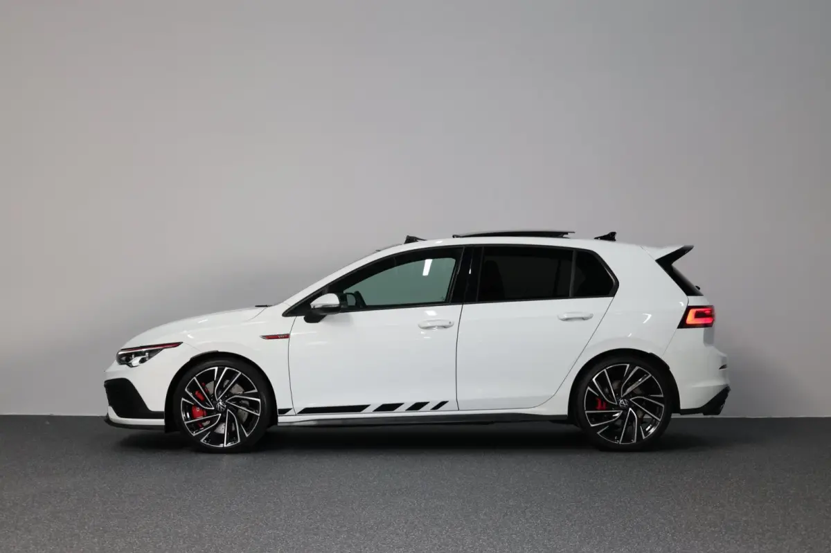 2.0 TSI GTI Clubsport 301+PK LED+IQ/PANO/HALF LEER+ALCANTARA+S.VERWARMING/19"/CAM/LINE/ACC/ECC/12 MND GARANTIE!