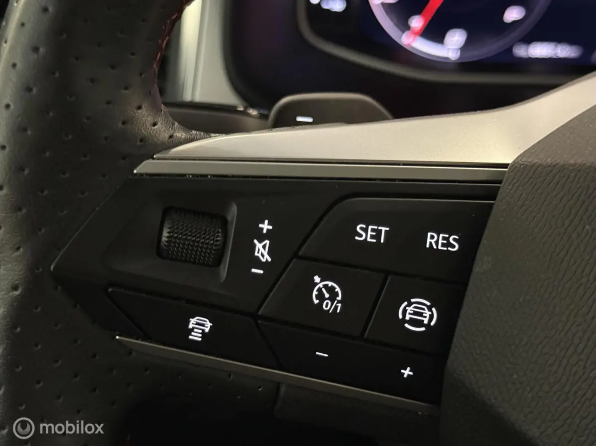 1.5 TSI FR Business Intense PANO|LED|CAMERA|ACC|