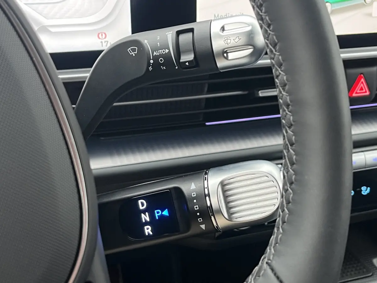 Business 77.4 kWh 229pk | Premium Audio | Adaptive cruise controle | Dodehoek detectie | Elektrische achterklep | Head-up display | 360 graden camera | Stoelverwarming | Warmtepomp | Bestuur