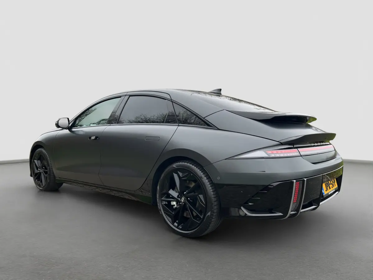 Business 77.4 kWh 229pk | Premium Audio | Adaptive cruise controle | Dodehoek detectie | Elektrische achterklep | Head-up display | 360 graden camera | Stoelverwarming | Warmtepomp | Bestuur