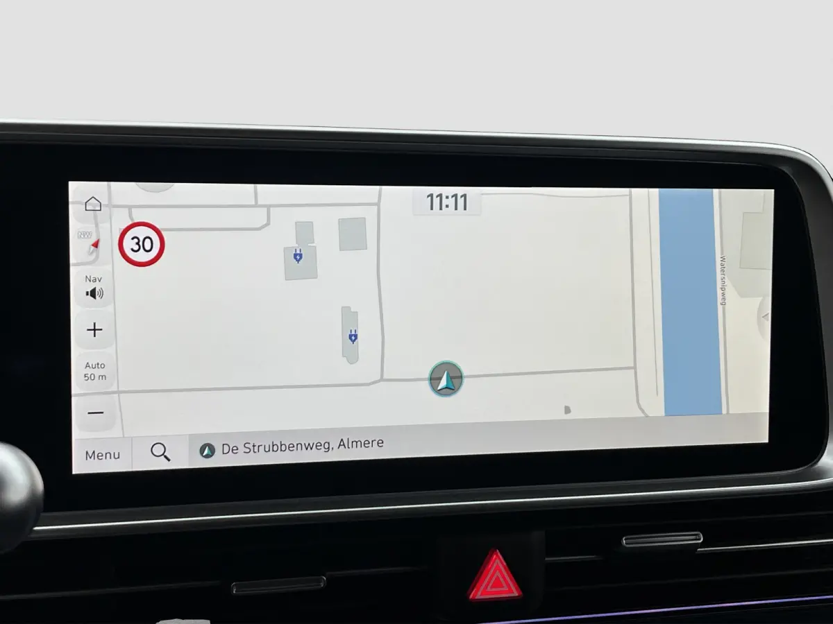 Business 77.4 kWh 229pk | Premium Audio | Adaptive cruise controle | Dodehoek detectie | Elektrische achterklep | Head-up display | 360 graden camera | Stoelverwarming | Warmtepomp | Bestuur