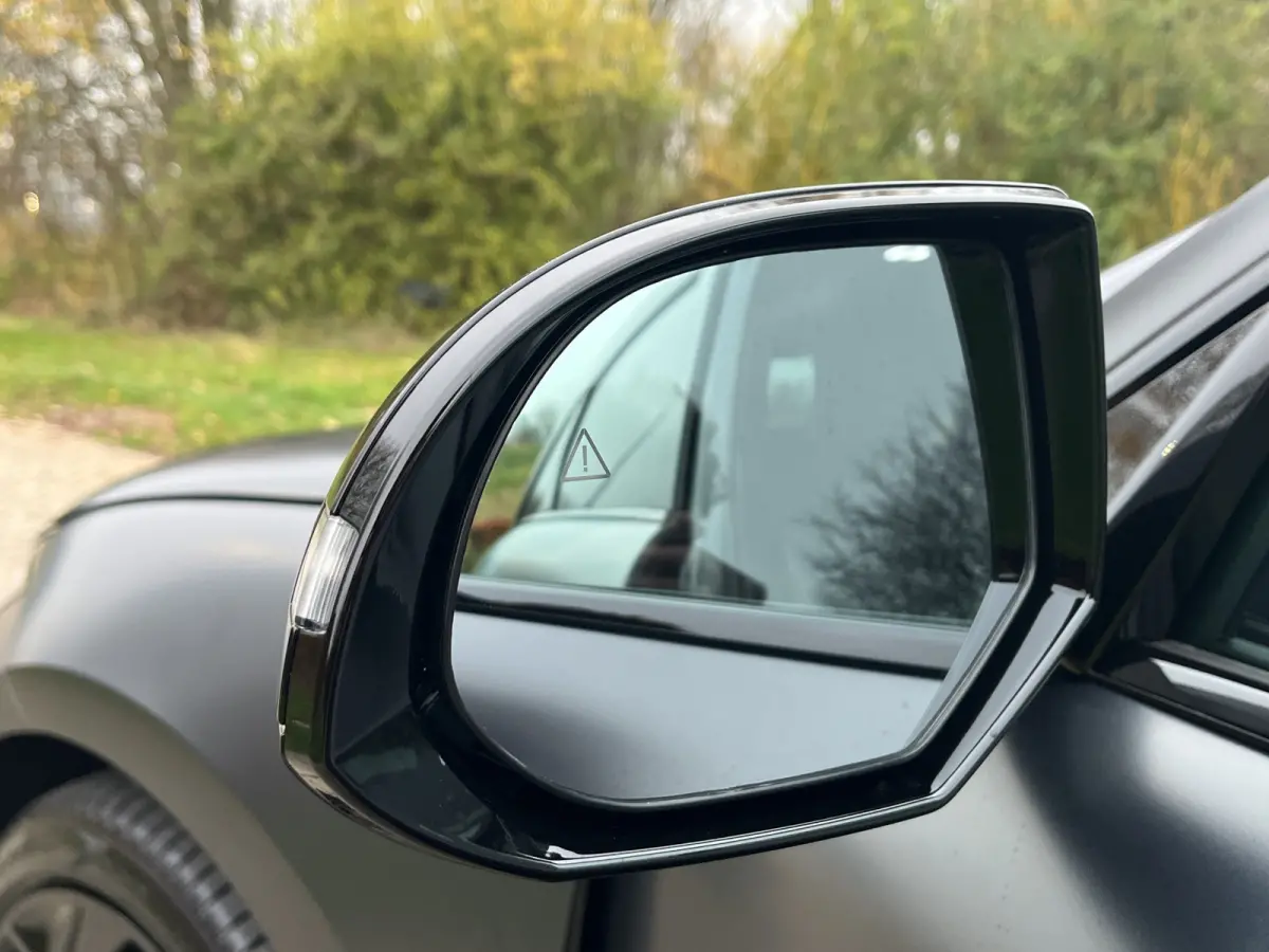 Business 77.4 kWh 229pk | Premium Audio | Adaptive cruise controle | Dodehoek detectie | Elektrische achterklep | Head-up display | 360 graden camera | Stoelverwarming | Warmtepomp | Bestuur