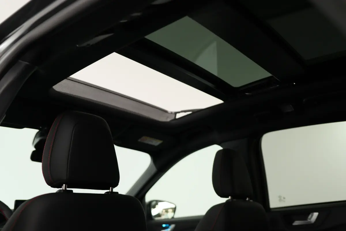 2.5 PHEV ST-Line X | Black Pack | Trekhaak | Elektrisch Panoramadak | Matrix LED | Winter Pack | B&O Audio |