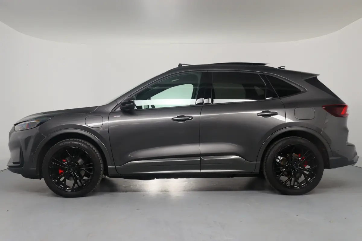 2.5 PHEV ST-Line X | Black Pack | Trekhaak | Elektrisch Panoramadak | Matrix LED | Winter Pack | B&O Audio |