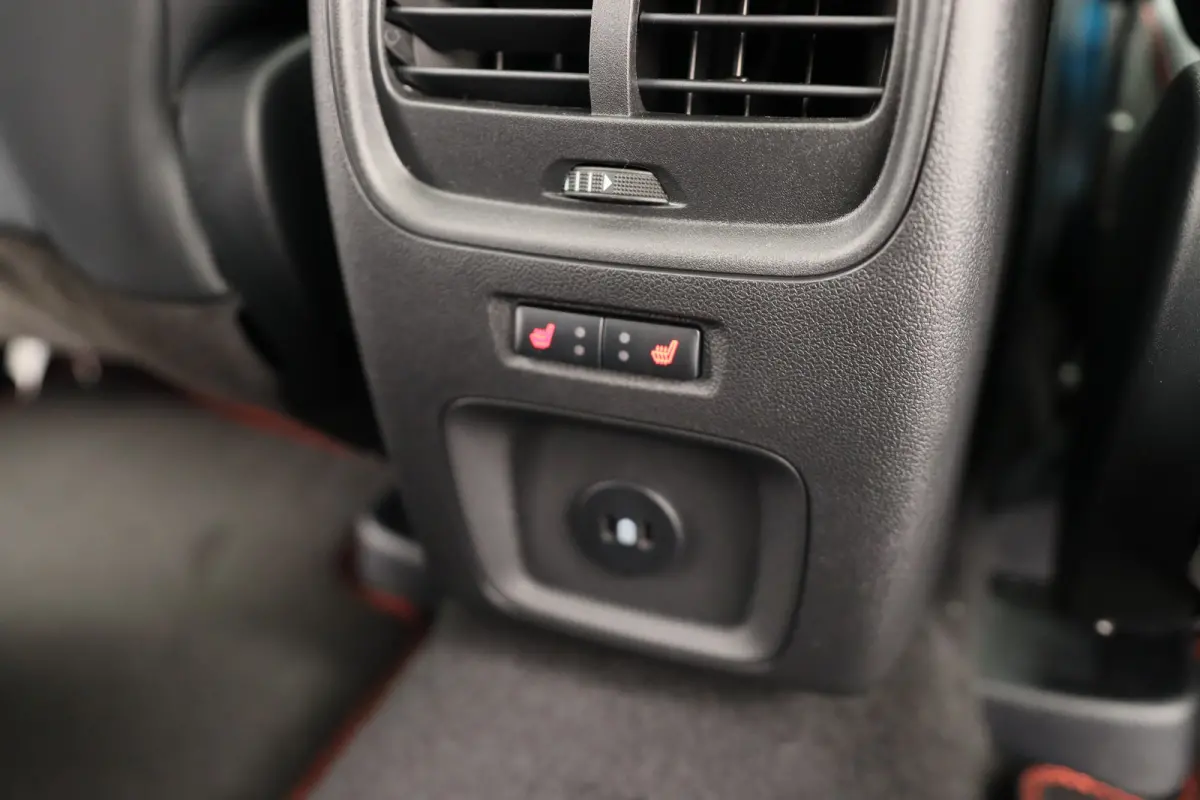 2.5 PHEV ST-Line X | Black Pack | Trekhaak | Elektrisch Panoramadak | Matrix LED | Winter Pack | B&O Audio |
