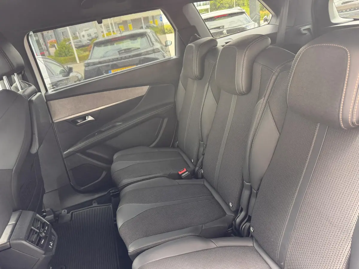 1.2 Turbo GT | 2 stoelen op derde rij | Airco (automatisch) | Apple Carplay/Android Auto|telefoonintegratie premium