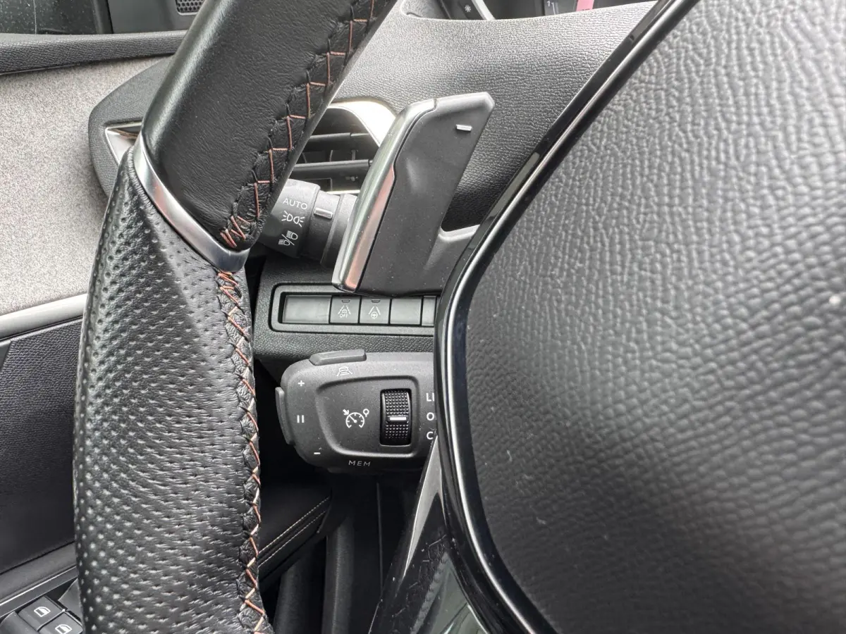 1.2 Turbo GT | 2 stoelen op derde rij | Airco (automatisch) | Apple Carplay/Android Auto|telefoonintegratie premium