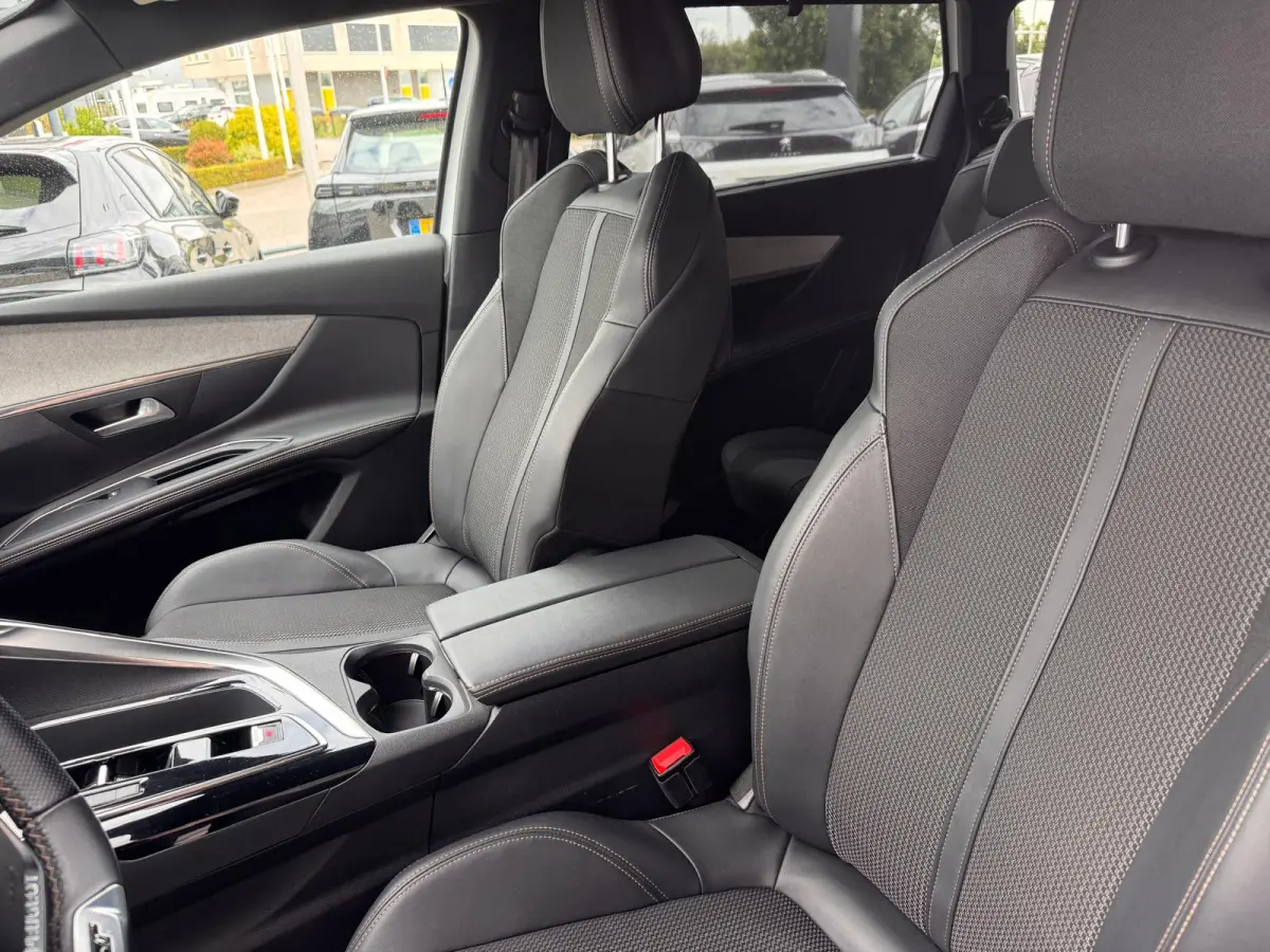 1.2 Turbo GT | 2 stoelen op derde rij | Airco (automatisch) | Apple Carplay/Android Auto|telefoonintegratie premium