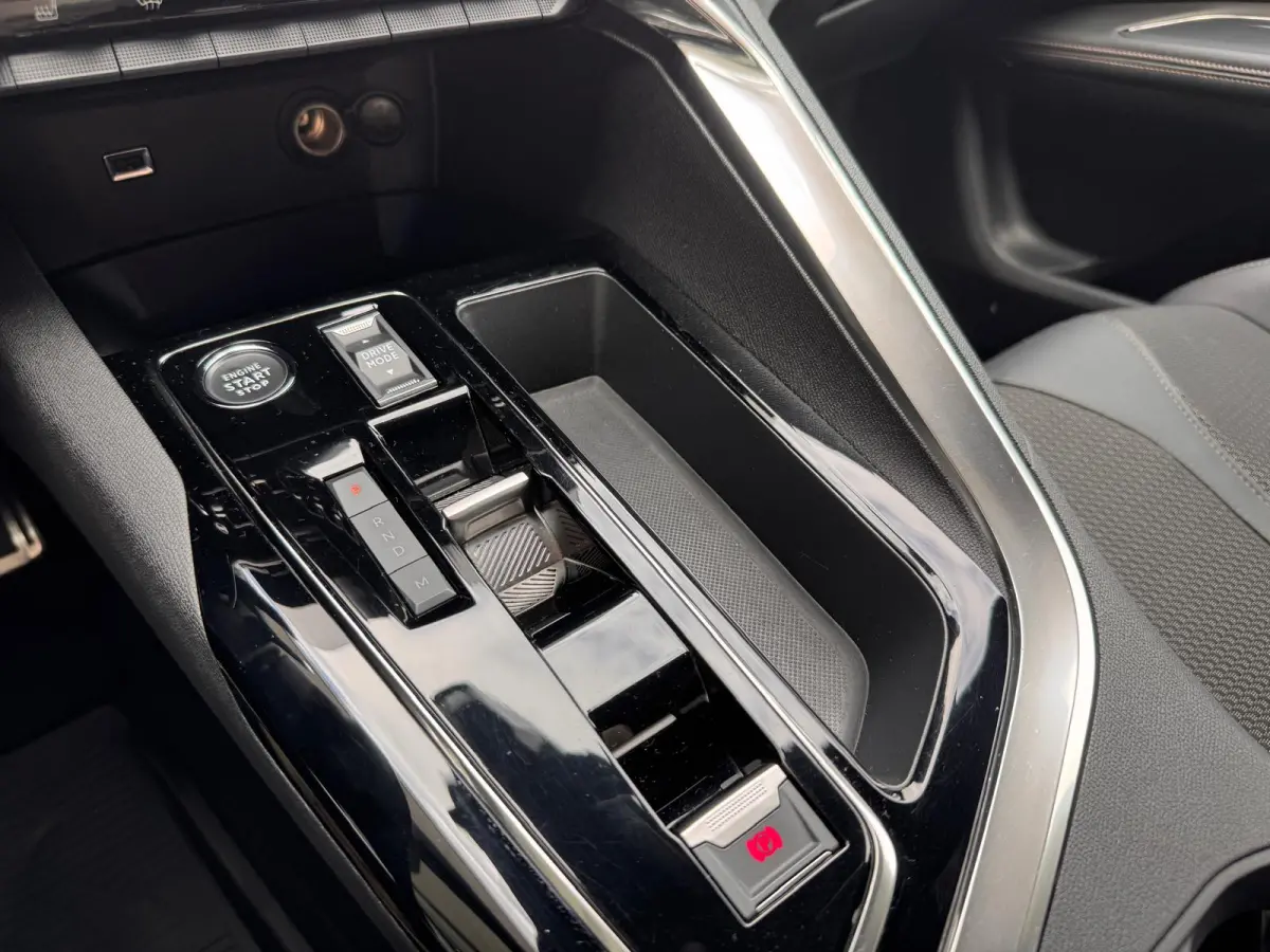 1.2 Turbo GT | 2 stoelen op derde rij | Airco (automatisch) | Apple Carplay/Android Auto|telefoonintegratie premium