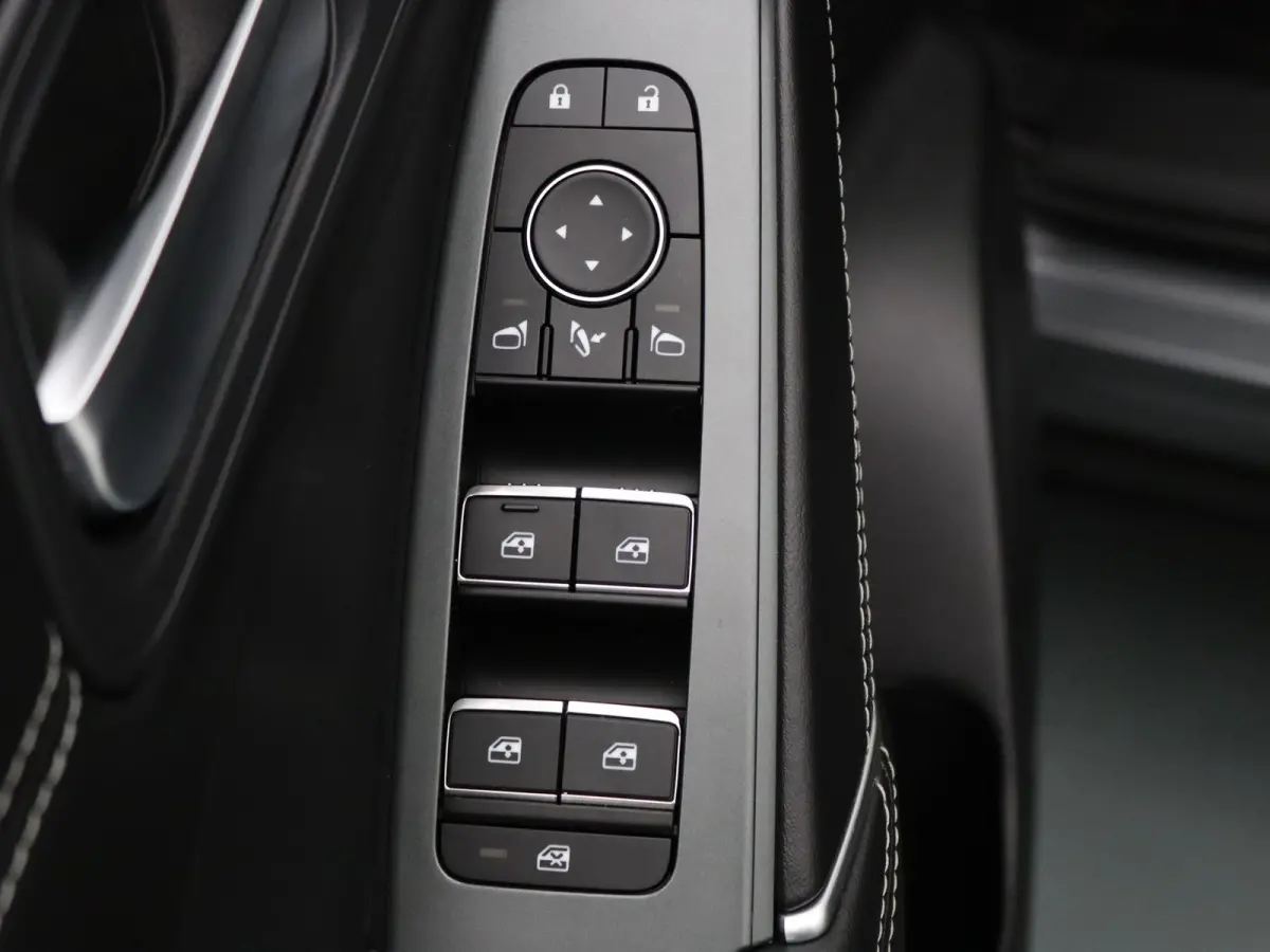 190pk e-Power N-Connecta Apple Carplay/Android Auto | Panoramadak