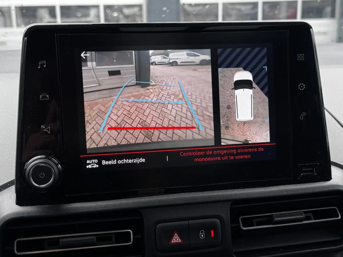 1.2 PureTech Shine | Panoramadak | Distributieriem vervangen | Camera | Navi by App | HUD | Climate Control