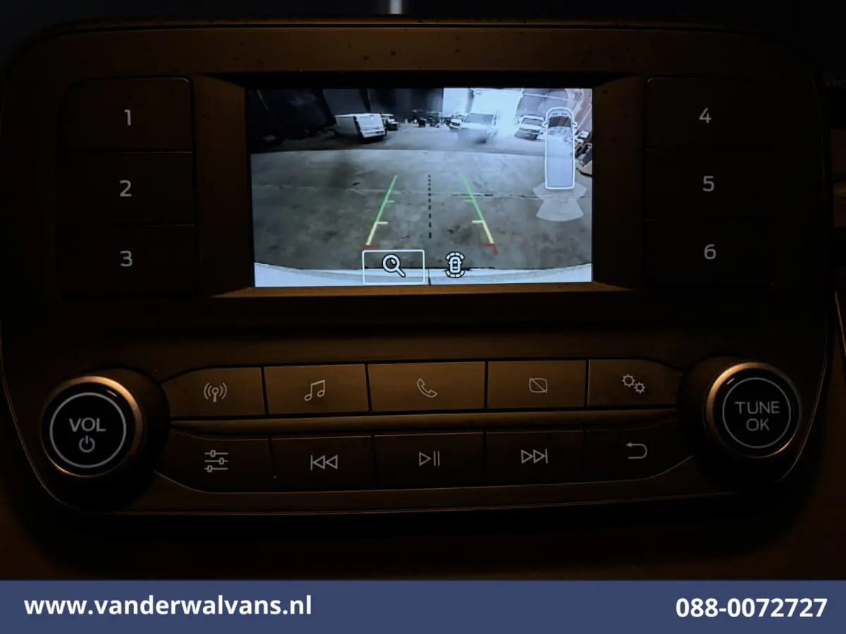 2.0 TDCI 130pk L3H2 Euro6 Airco | Cruisecontrol | Camera | PDC V+A Parkeersensoren, Verwarmde voorruit, Bijrijdersbank, Bluetooth-Telefonie