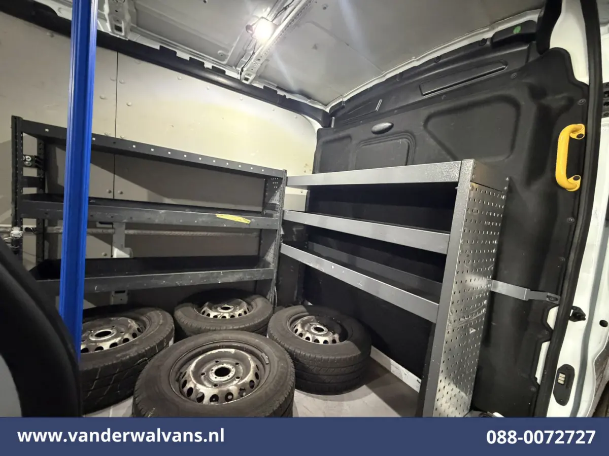 2.0 TDCI 130pk L3H2 Euro6 Airco | Cruisecontrol | Camera | PDC V+A Parkeersensoren, Verwarmde voorruit, Bijrijdersbank, Bluetooth-Telefonie